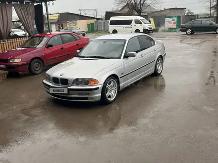 BMW 328 1998 года за 3 100 000 тг. в Алматы