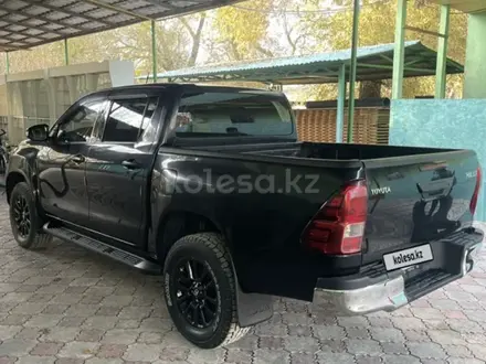 Toyota Hilux 2019 года за 14 500 000 тг. в Алматы – фото 2