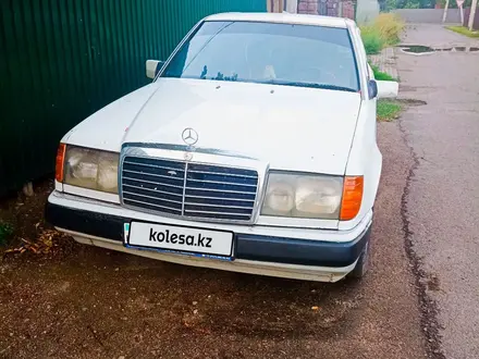 Mercedes-Benz E 300 1991 года за 800 000 тг. в Алматы