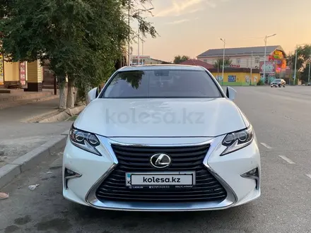 Lexus ES 250 2015 года за 13 478 000 тг. в Кызылорда