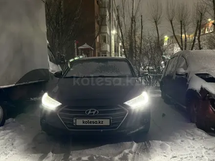 Hyundai Elantra 2018 года за 7 250 000 тг. в Астана – фото 3