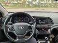 Hyundai Elantra 2018 годаүшін8 600 000 тг. в Астана – фото 10