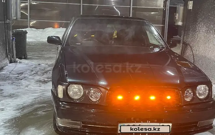 Nissan Cedric 1998 годаfor1 000 000 тг. в Алматы