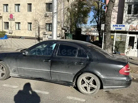 Mercedes-Benz E 200 2003 года за 2 900 000 тг. в Алматы – фото 3