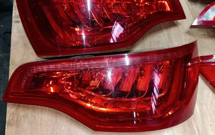 Задние фонари audi q7 за 2 525 тг. в Алматы