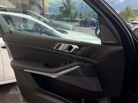 BMW X5 2025 года за 69 800 000 тг. в Астана – фото 10