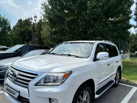 Lexus LX 570 2014 года за 25 000 000 тг. в Алматы