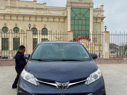 Toyota Sienna 2018 года за 11 500 000 тг. в Жезказган