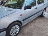 Volkswagen Vento 1993 года за 750 000 тг. в Шымкент – фото 2