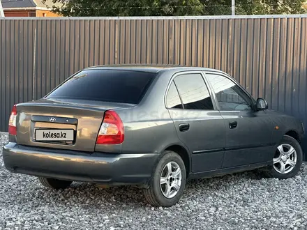 Hyundai Accent 2005 года за 2 300 000 тг. в Актобе – фото 5