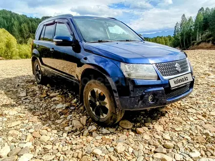 Suzuki Grand Vitara 2011 года за 6 900 000 тг. в Риддер – фото 2