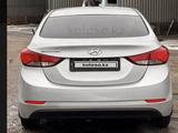 Hyundai Elantra 2015 годаfor6 300 000 тг. в Петропавловск – фото 3