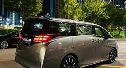 Toyota Alphard 2023 годаүшін58 000 000 тг. в Астана – фото 4