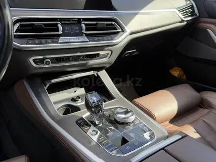 BMW X5 2021 года за 30 500 000 тг. в Астана – фото 12