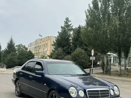 Mercedes-Benz E 280 1996 года за 3 200 000 тг. в Талдыкорган – фото 3