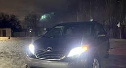 Toyota Sienna 2015 года за 8 000 000 тг. в Актобе