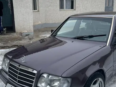 Mercedes-Benz E 280 1994 года за 2 200 000 тг. в Туркестан