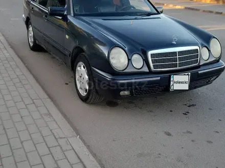 Mercedes-Benz E 200 1996 годаүшін1 400 000 тг. в Балхаш