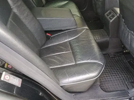 Mercedes-Benz E 320 2001 года за 5 000 000 тг. в Алматы – фото 14