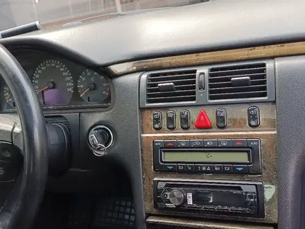 Mercedes-Benz E 320 2001 года за 5 000 000 тг. в Алматы – фото 15