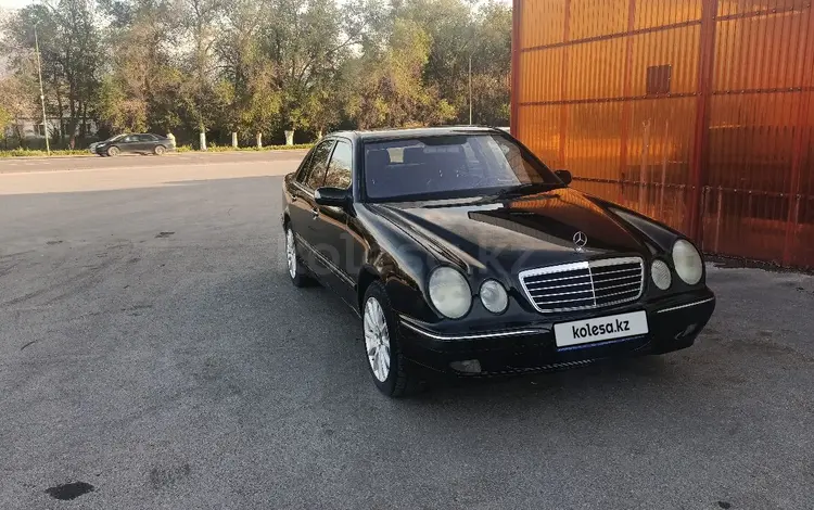 Mercedes-Benz E 320 2001 года за 5 000 000 тг. в Алматы