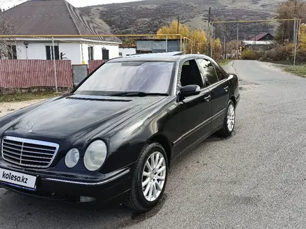 Mercedes-Benz E 320 2001 года за 5 000 000 тг. в Алматы – фото 4