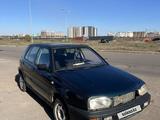 Volkswagen Golf 1994 года за 450 000 тг. в Астана