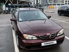 Nissan Primera, 2001