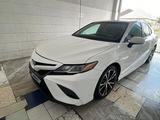 Toyota Camry 2018 годаfor7 000 000 тг. в Тараз – фото 2