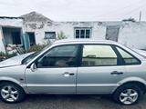 Volkswagen Passat 1994 года за 850 000 тг. в Семей – фото 2