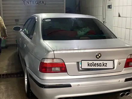 BMW 530 2001 года за 4 000 000 тг. в Алматы – фото 3