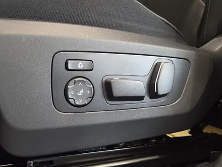 BMW X3 XDrive 20i 2026 года за 60 944 000 тг. в Шымкент – фото 13