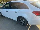 Chevrolet Cruze 2013 года за 1 700 000 тг. в Костанай – фото 2
