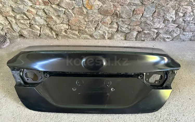Крышка багажника Toyota camry 70 за 101 тг. в Шымкент