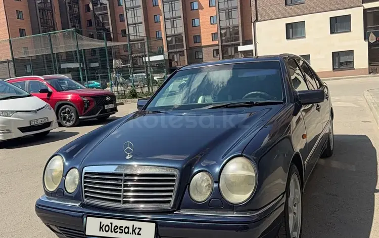 Mercedes-Benz E 320 1997 года за 3 100 000 тг. в Кокшетау