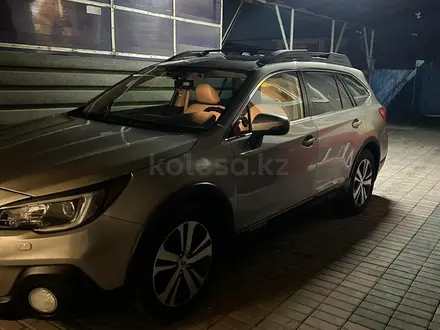 Subaru Outback 2018 года за 9 500 000 тг. в Алматы – фото 2