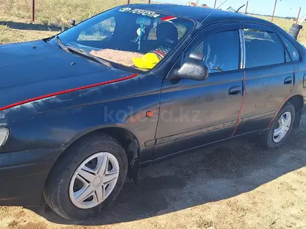 Toyota Carina E 1996 года за 1 400 000 тг. в Жалкамыс