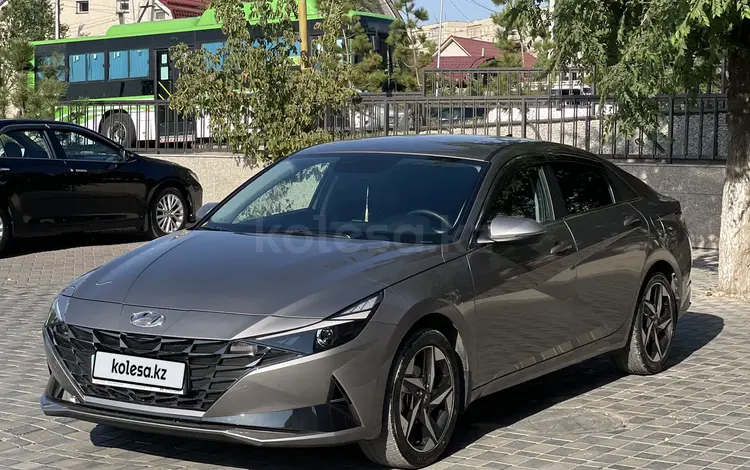 Hyundai Elantra 2023 года за 11 200 000 тг. в Шымкент