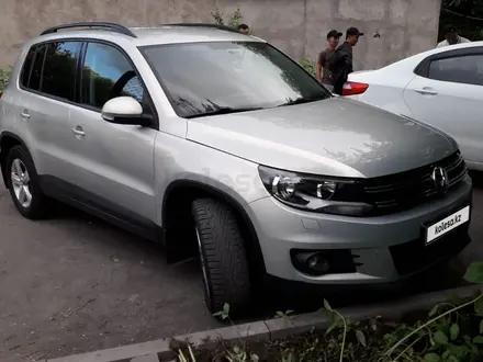 Volkswagen Tiguan 2012 года за 5 500 000 тг. в Астана – фото 2