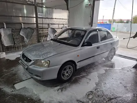 Hyundai Accent 2007 года за 1 700 000 тг. в Актобе – фото 2