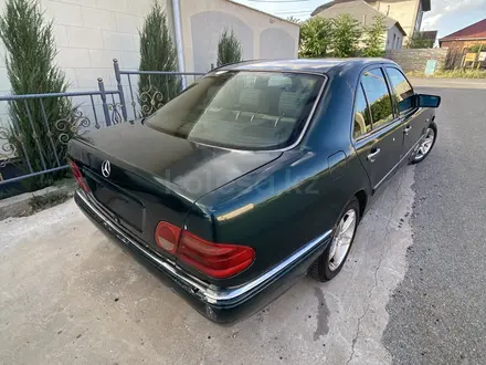 Mercedes-Benz E 230 1996 года за 1 700 000 тг. в Шымкент – фото 4