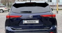 Toyota Highlander 2021 года за 22 700 000 тг. в Алматы – фото 4