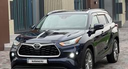Toyota Highlander 2021 года за 22 700 000 тг. в Алматы