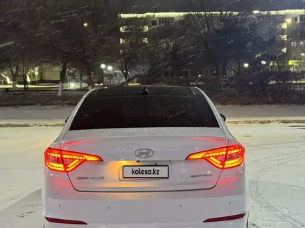 Hyundai Sonata 2016 года за 4 500 000 тг. в Актобе – фото 2