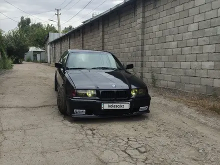 BMW 325 1995 года за 5 000 000 тг. в Алматы