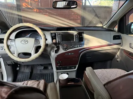 Toyota Sienna 2010 года за 12 500 000 тг. в Алматы – фото 9