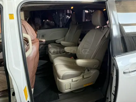 Toyota Sienna 2010 года за 12 500 000 тг. в Алматы – фото 7