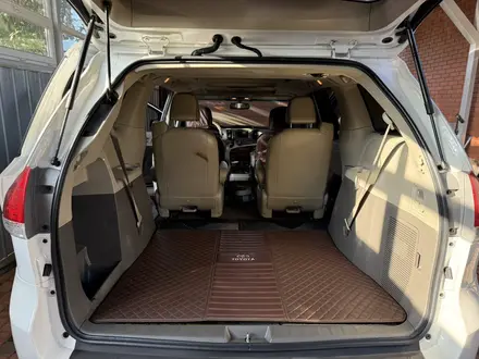 Toyota Sienna 2010 года за 12 500 000 тг. в Алматы – фото 8