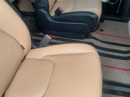 Kia Carnival 2022 года за 18 500 000 тг. в Алматы – фото 19