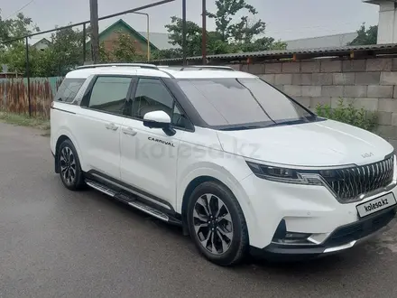 Kia Carnival 2022 года за 18 500 000 тг. в Алматы
